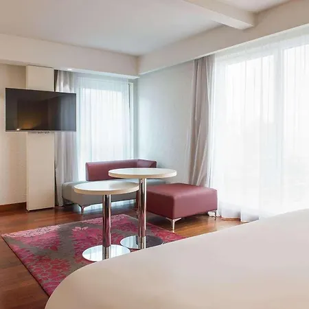 Mercure La Presidence Otel 4*