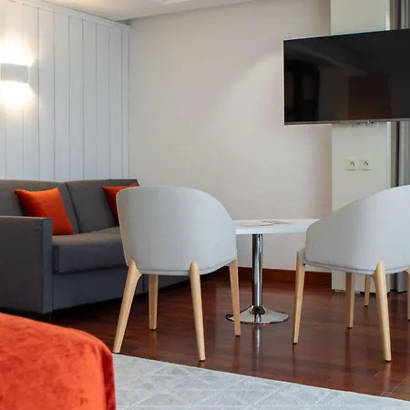 Mercure La Presidence Hotel 4*