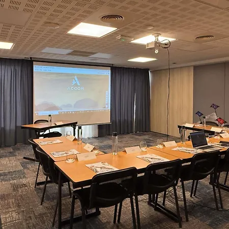 Mercure La Presidence Отель