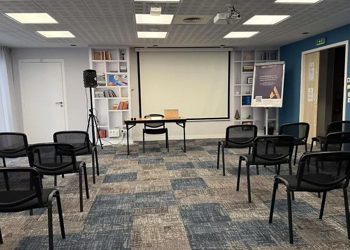 Mercure La Presidence Hotel 4*