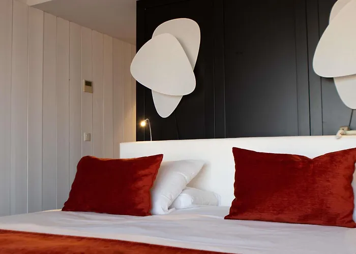 Mercure La Presidence Hotel 4*