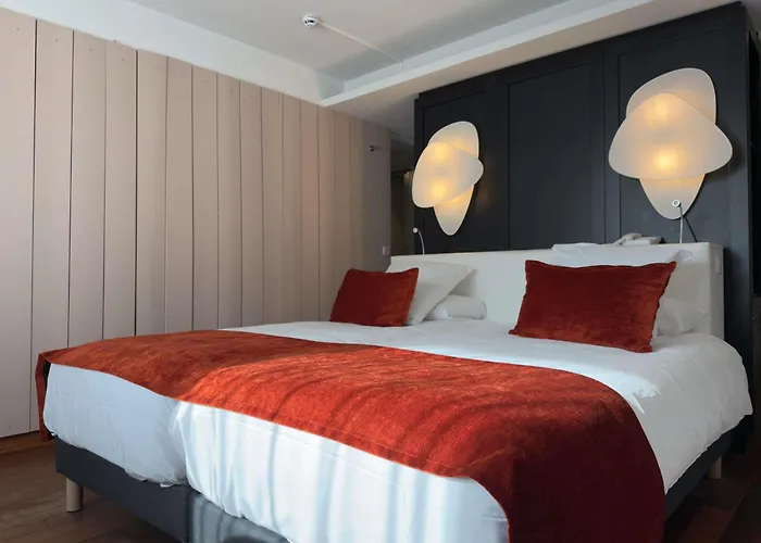 Mercure La Presidence Hotel 4*