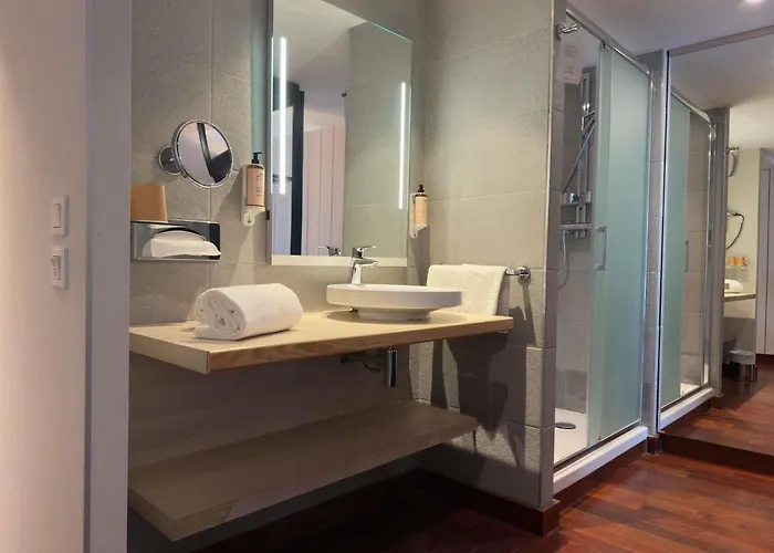 Mercure La Presidence Hotel 4*